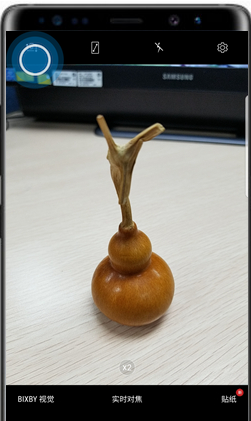 图文详解三星a8s中将实时对焦打开的具体操作步骤。