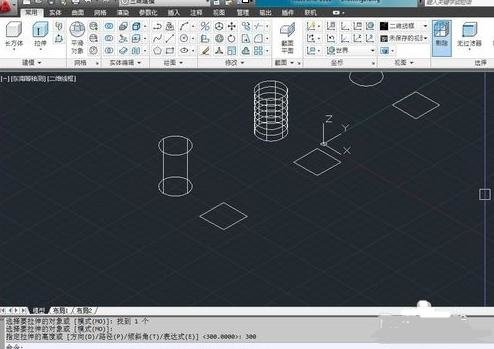 小编教你如何在AutoCAD中绘制三维建模图形。