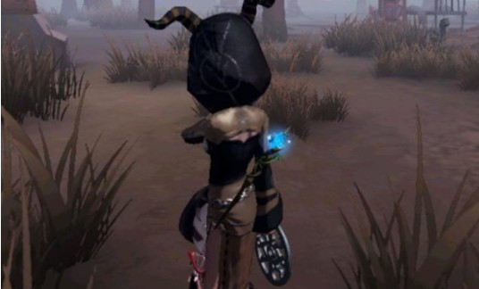 说说第五人格中周年庆海报彩蛋的详情介绍。